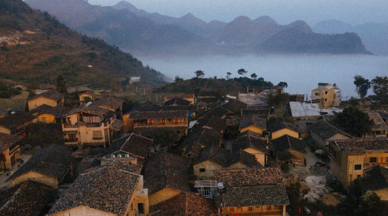 BẢO TỒN VÀ PHÁT TRIỂN LÔ LÔ CHẢI: GÓC NHÌN KHÁCH QUAN TỪ SỰ NỔI TIẾNG ĐẾN THÁCH THỨC VĂN HÓA